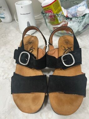 OTBT Black Suede Double Strap Buckle Sandals